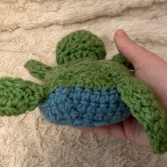 NWOT Handmade Crochet Turtle - Picture 6 of 6